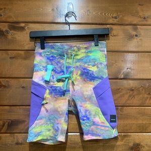 Lululemon Altered Nature Multi Cargo Super-High-Rise Hiking Short 8"